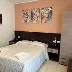 La Rondinella Panzió