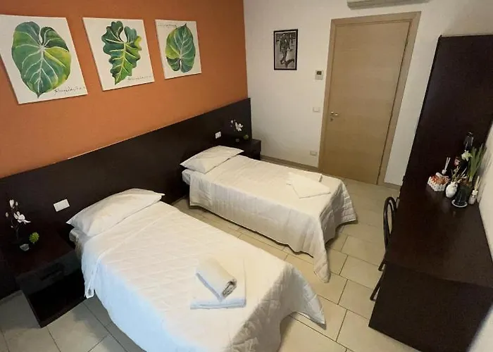 Frühstückspension La Rondinella 3*