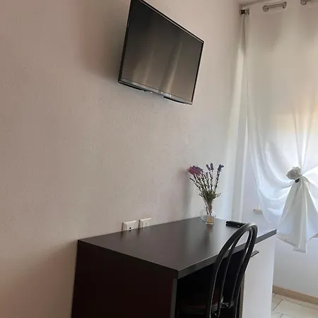 La Rondinella Bed & Breakfast